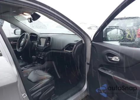 2020 Jeep Cherokee Trailhawk 4X4 z USA, uszkodzony, nr VIN 1C4PJMBX1LD526986